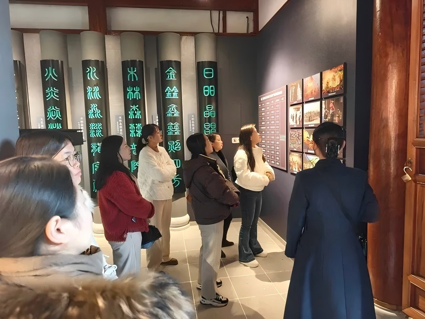 铜仁市妇幼保健院赴铜仁博物馆开展“寻韵铜仁文脉·增强家国情怀”活动